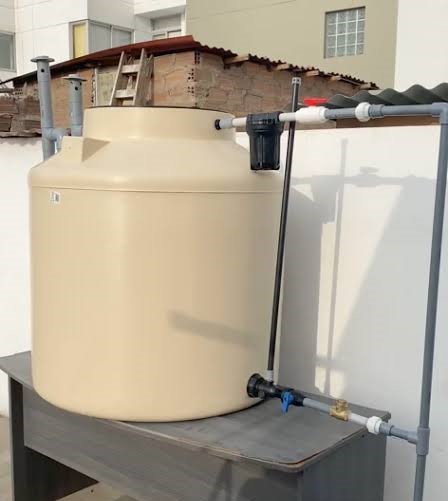 Instalación de tanque elevado